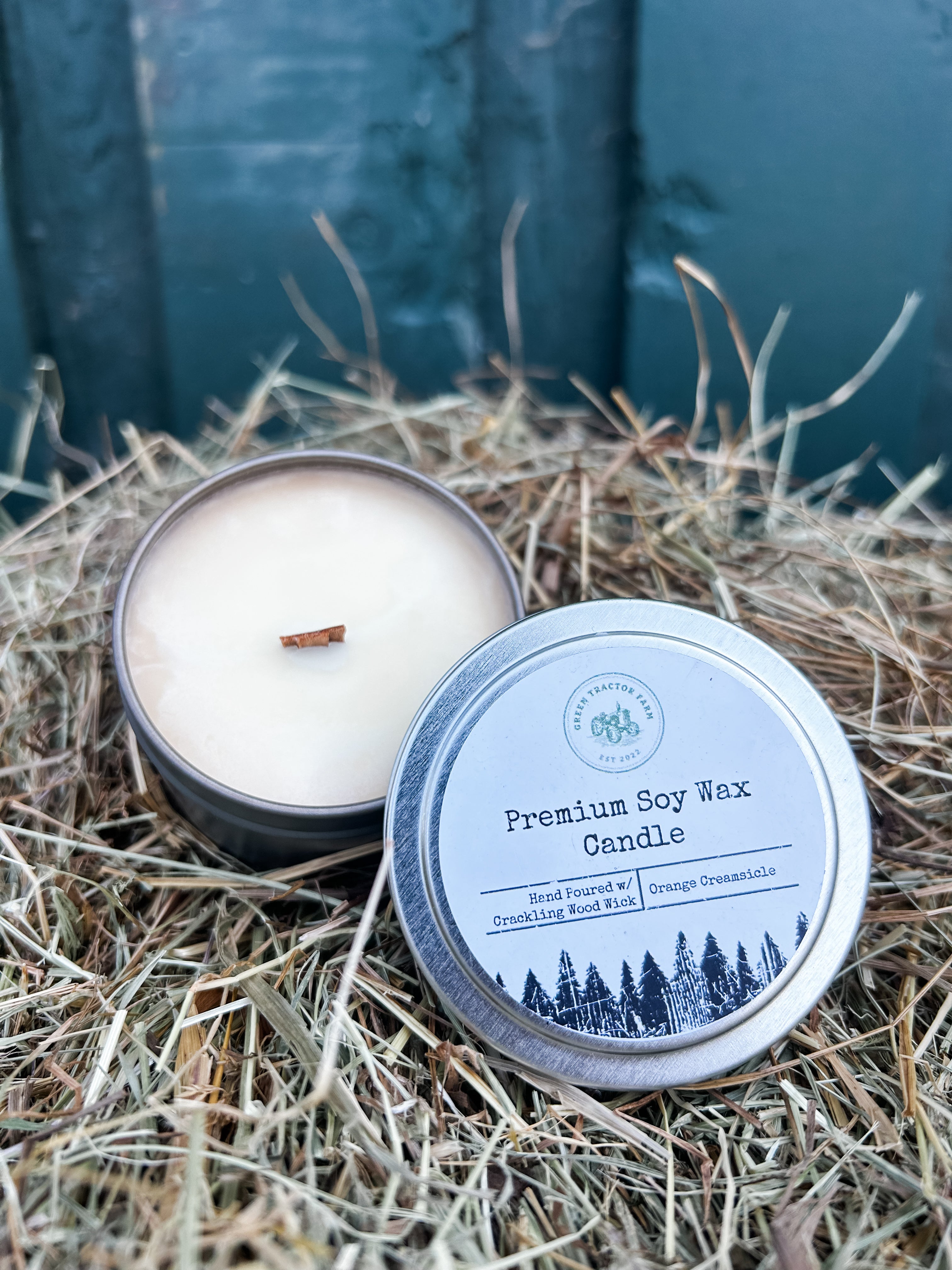 4 oz Premium Soy Wax Candle with Crackling Wood Wick - Orange Creamsicle