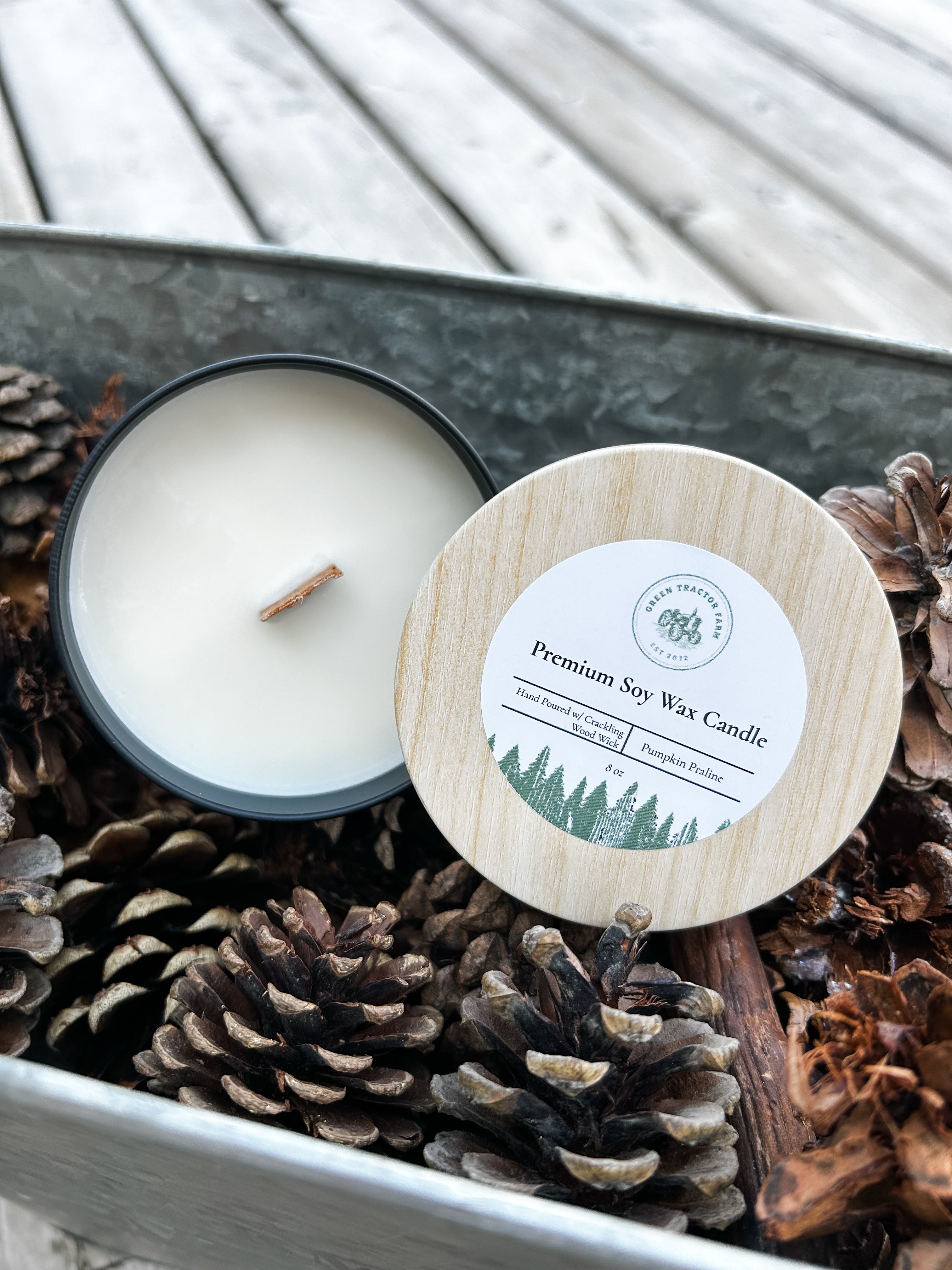 8 oz Premium Soy Wax Candle with Crackling Wood Wick - Pumpkin Praline